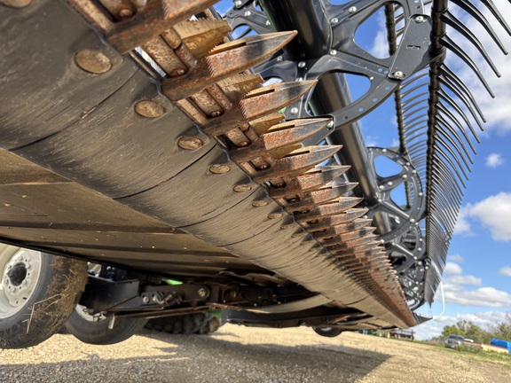 2021 MacDon FD140 Header Combine