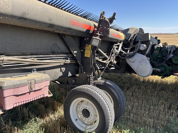 2022 MacDon FD140 Header Combine