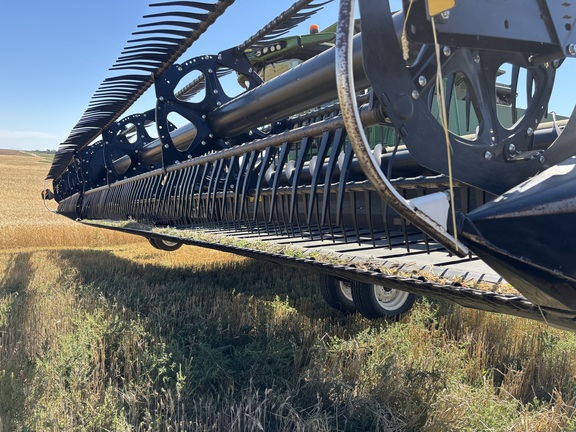 2022 MacDon FD140 Header Combine