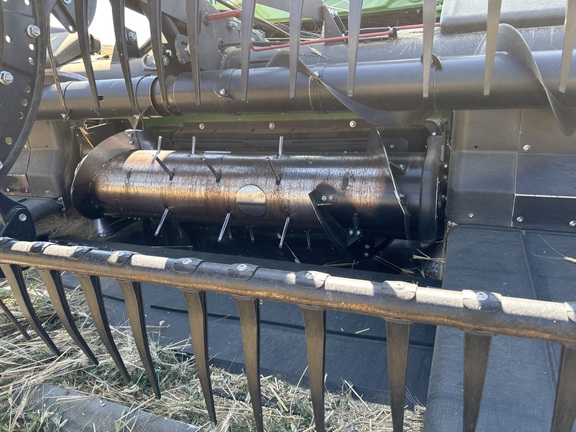 2022 MacDon FD140 Header Combine