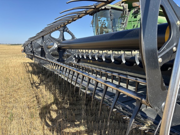 2015 MacDon FD75-40 Header Combine