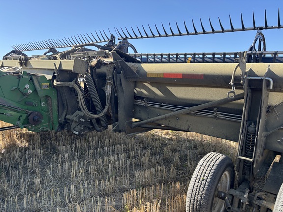 2015 MacDon FD75-40 Header Combine