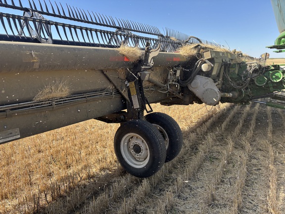 2020 MacDon FD140 Header Combine