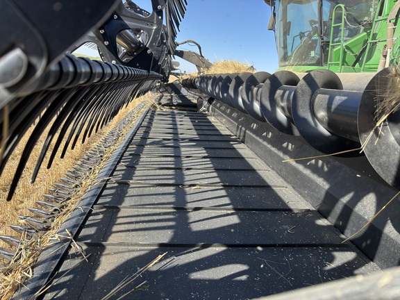 2020 MacDon FD140 Header Combine