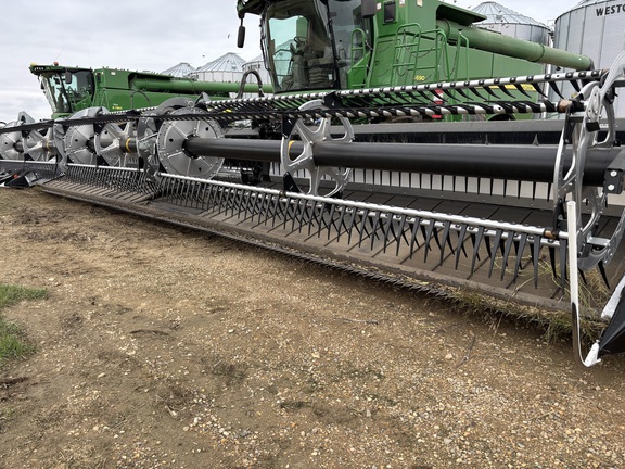 2022 MacDon FD240 Header Combine