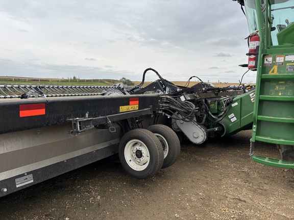 2022 MacDon FD240 Header Combine
