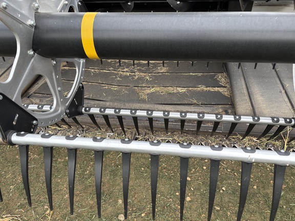 2022 MacDon FD240 Header Combine