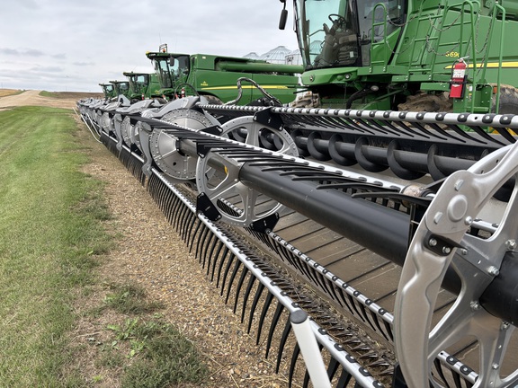 2022 MacDon FD240 Header Combine