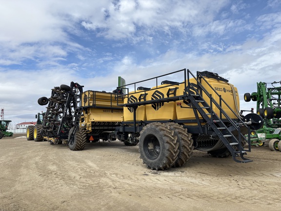 2017 Seed Master 8012/ Nova 780 Air Seeder