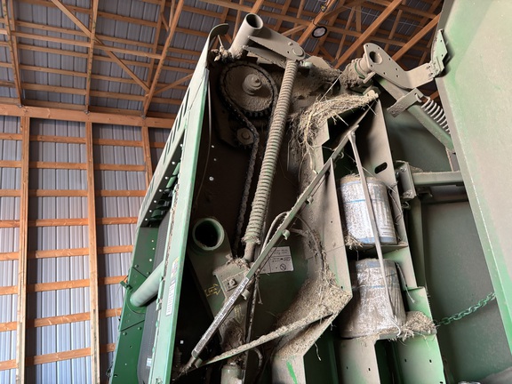 2018 John Deere 560M Baler/Round