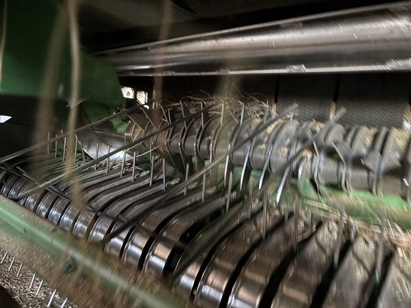 2018 John Deere 560M Baler/Round