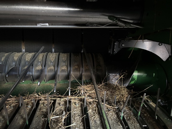 2018 John Deere 560M Baler/Round