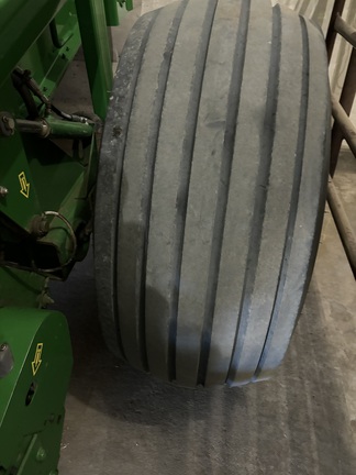2020 John Deere 560M Baler/Round