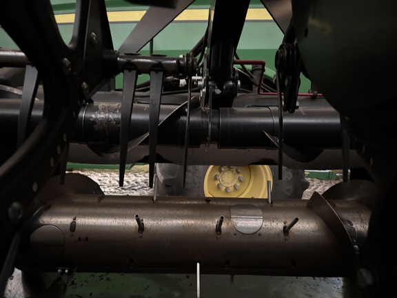 2020 MacDon FD140 Header Combine