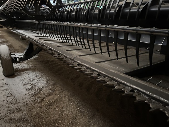 2020 MacDon FD140 Header Combine