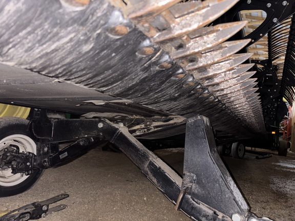 2020 MacDon FD140 Header Combine