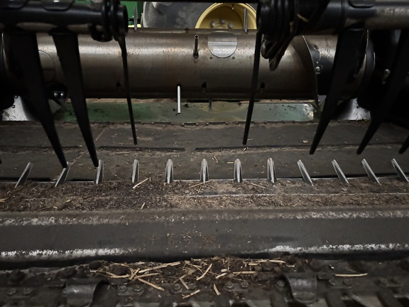 2020 MacDon FD140 Header Combine