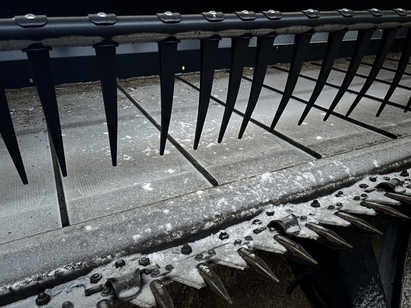 2020 MacDon FD140 Header Combine