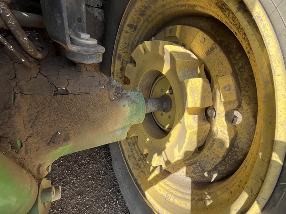 2016 John Deere 6175M Tractor