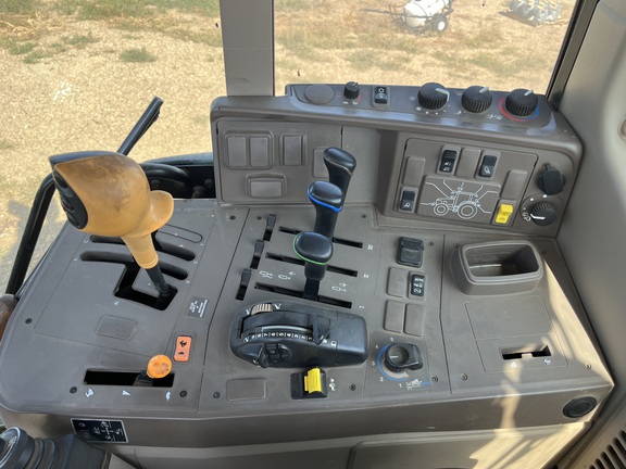 2016 John Deere 6175M Tractor