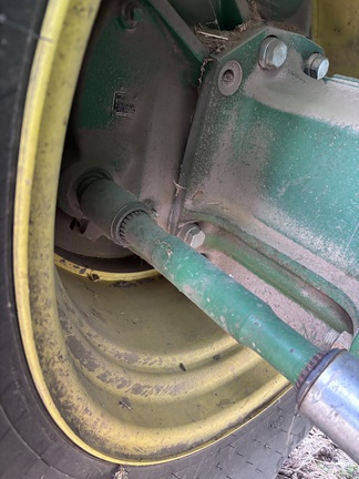 2015 John Deere S680 Combine