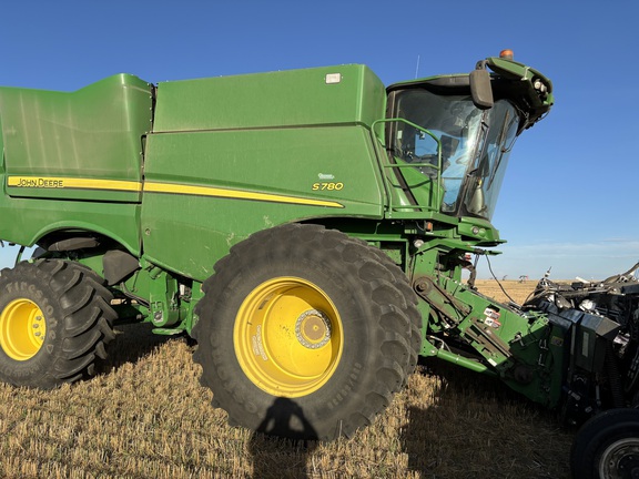 2020 John Deere S780 Combine