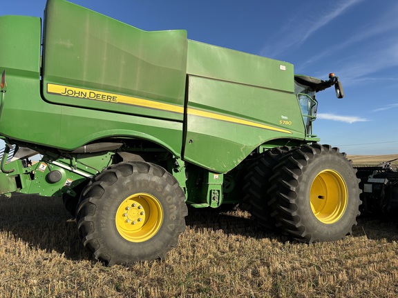 2020 John Deere S780 Combine