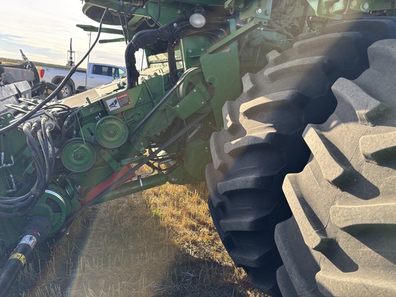 2020 John Deere S780 Combine