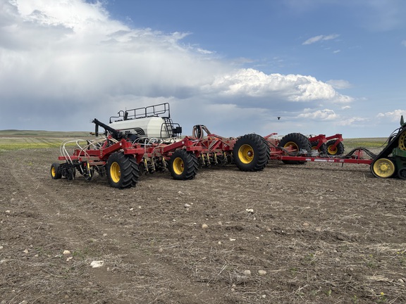 2020 Bourgault 3320-60 W/6550ST Air Seeder