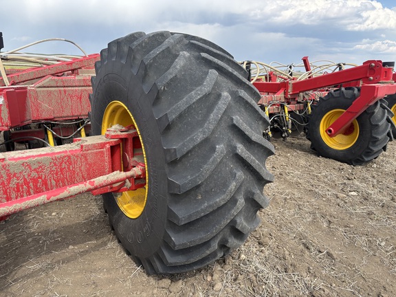 2020 Bourgault 3320-60 W/6550ST Air Seeder