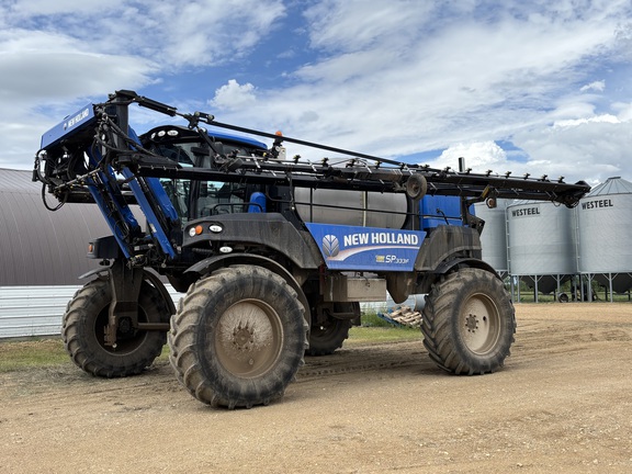 2014 New Holland SP.333F Sprayer/High Clearance