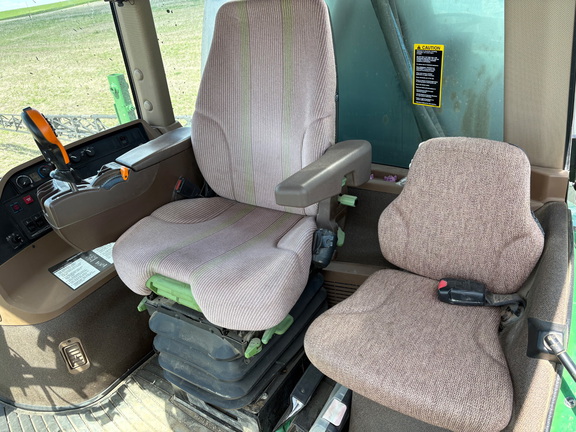 2014 John Deere 4830 Sprayer/High Clearance