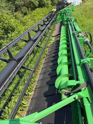 2011 John Deere 635D Header Combine