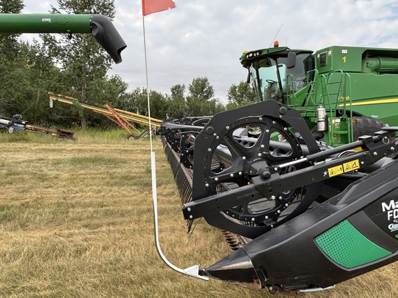 2018 MacDon FD145 Header Combine