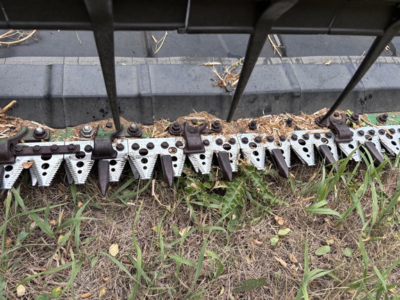 2013 John Deere 640FD Header Combine