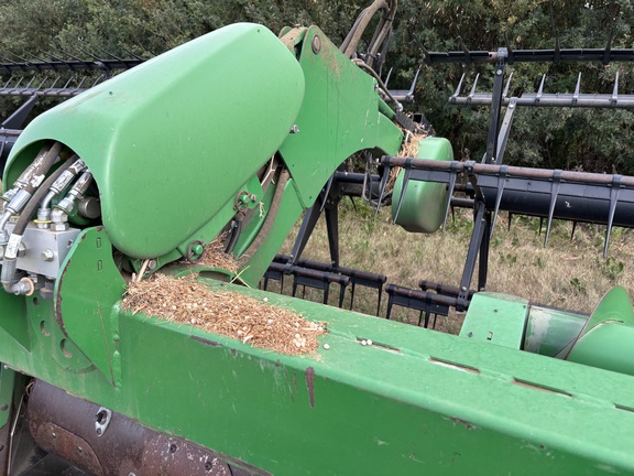 2013 John Deere 640FD Header Combine
