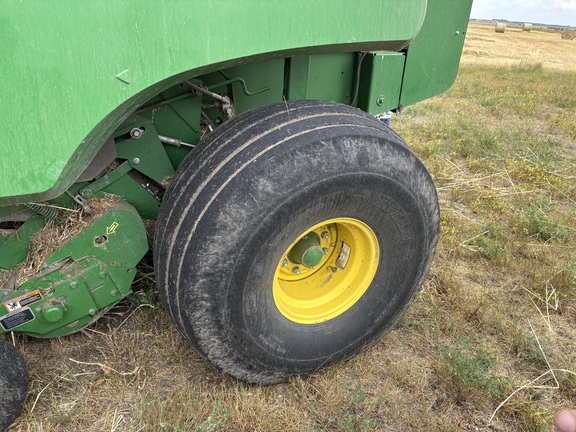 2017 John Deere 569 Premium Baler/Round