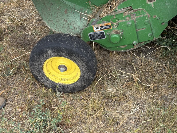 2017 John Deere 569 Premium Baler/Round