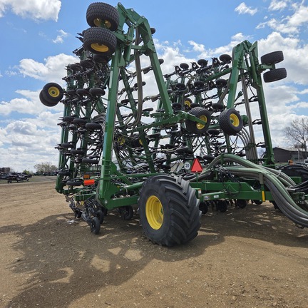 2024 John Deere P690 Air Seeder