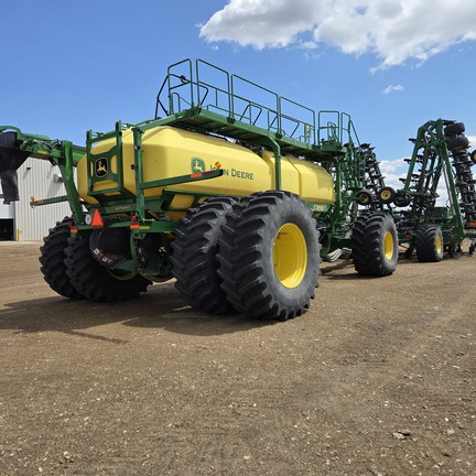 2024 John Deere P690 Air Seeder
