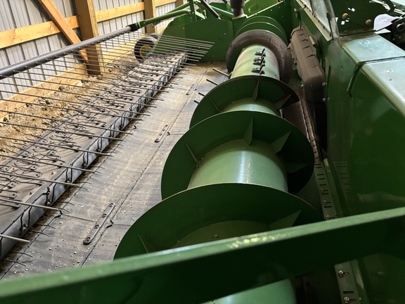 2011 John Deere 615P Header Combine