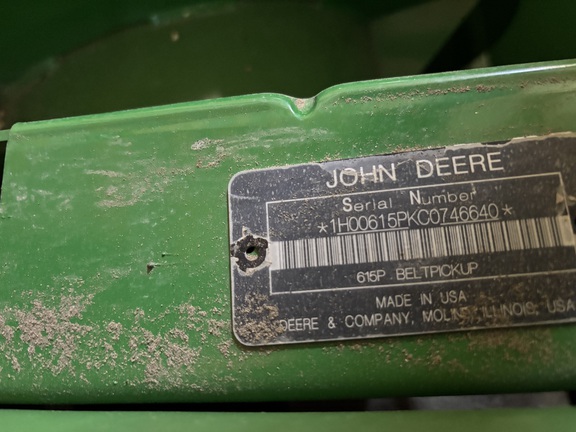 2011 John Deere 615P Header Combine