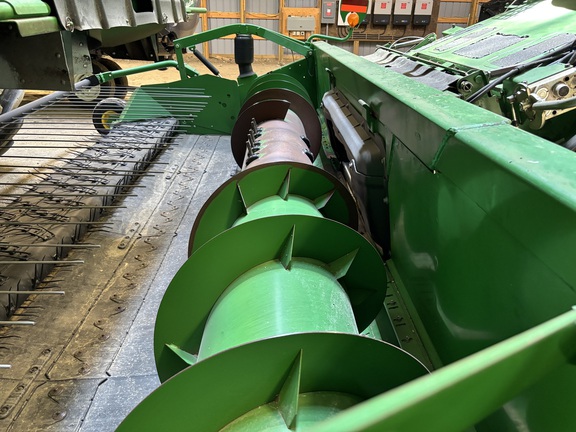 2011 John Deere 615P Header Combine