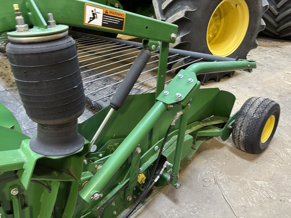 2011 John Deere 615P Header Combine