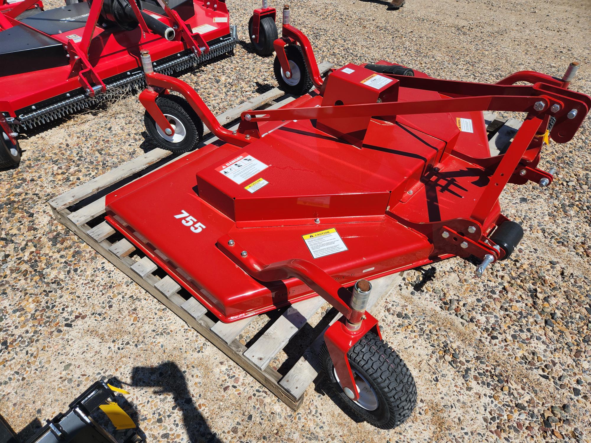 2022 Farm King Y755 Mower/Finishing