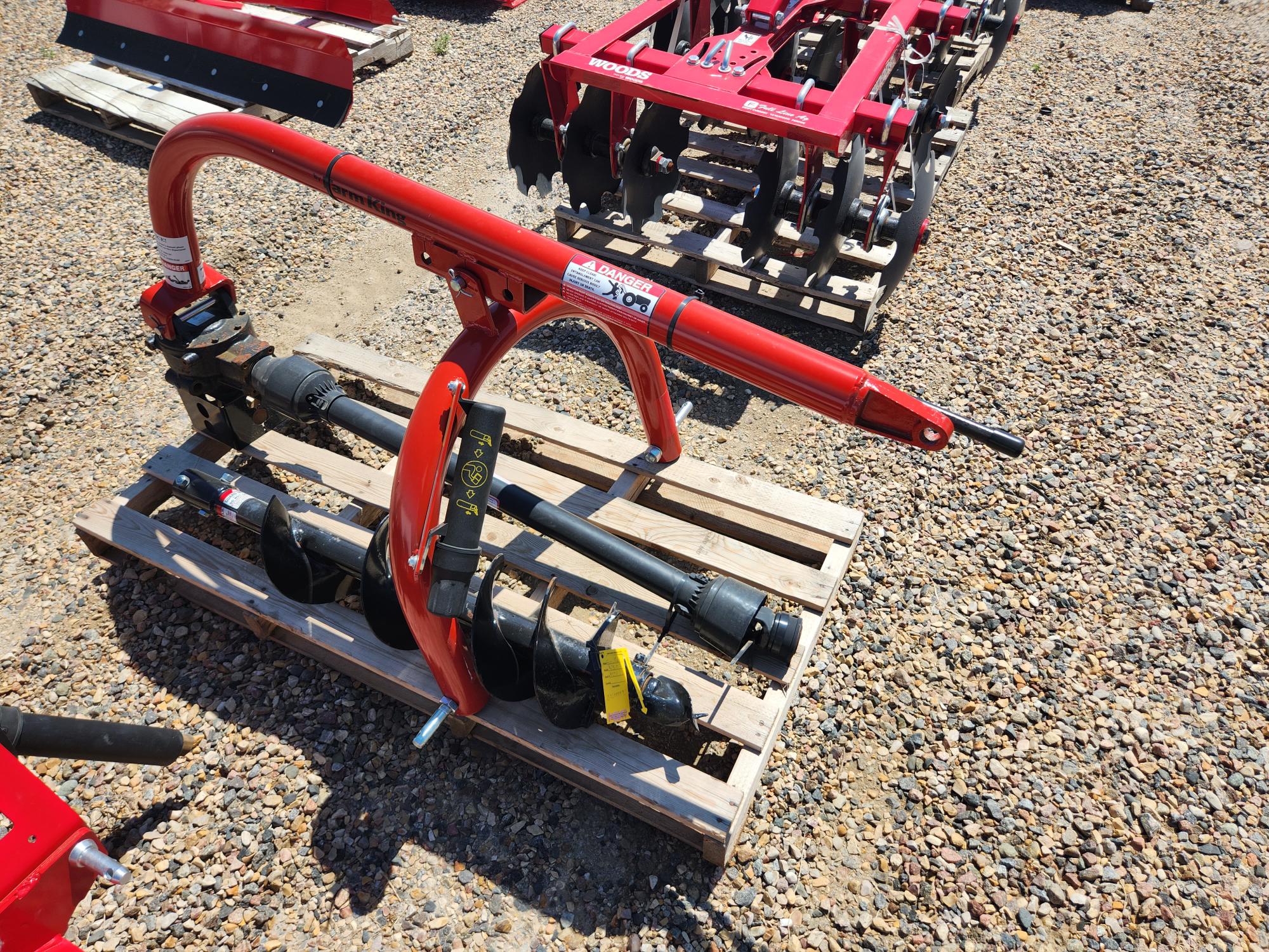 2022 Farm King W160 Post Auger