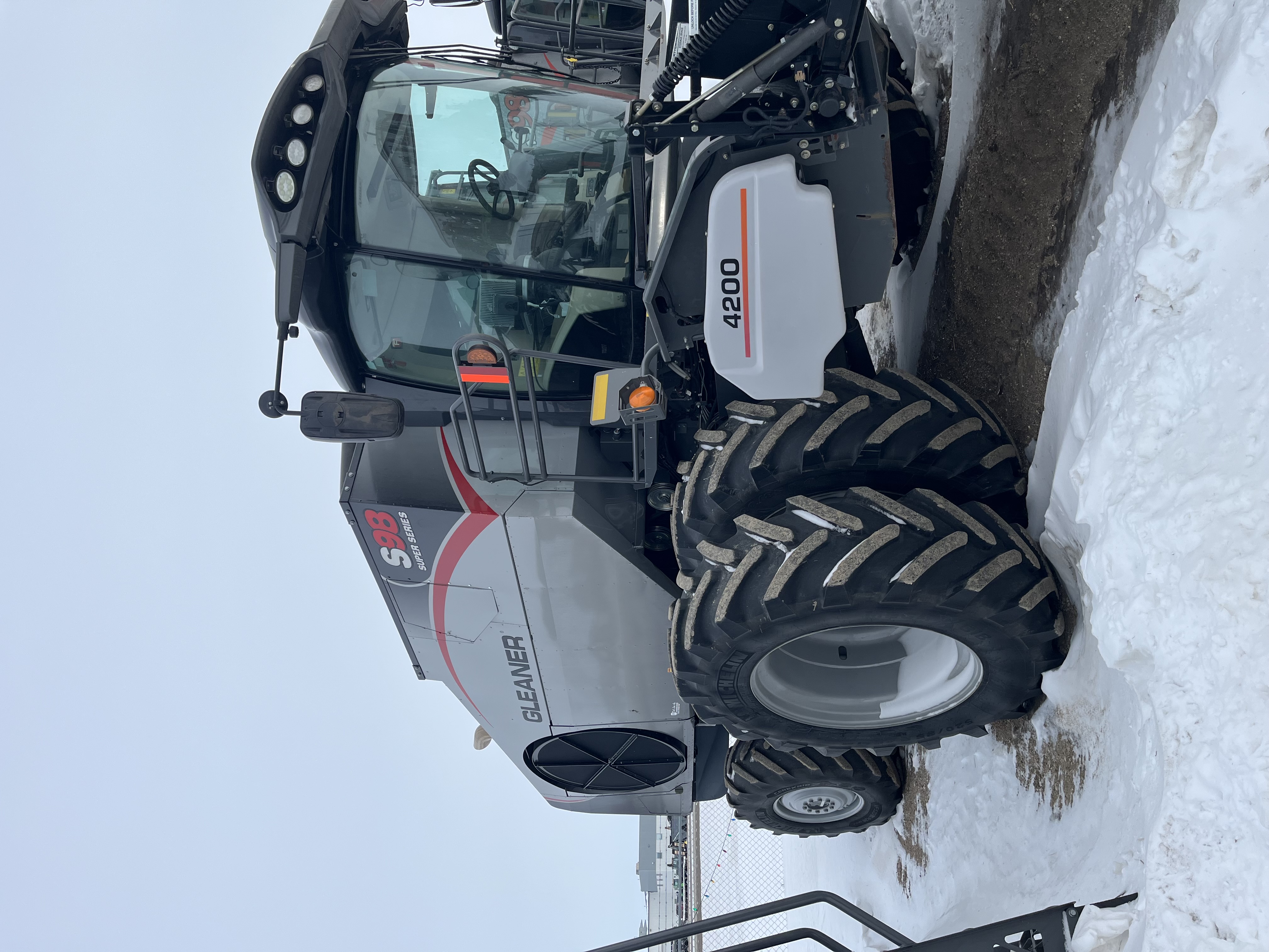 2021 AGCO Gleaner S98 Combine