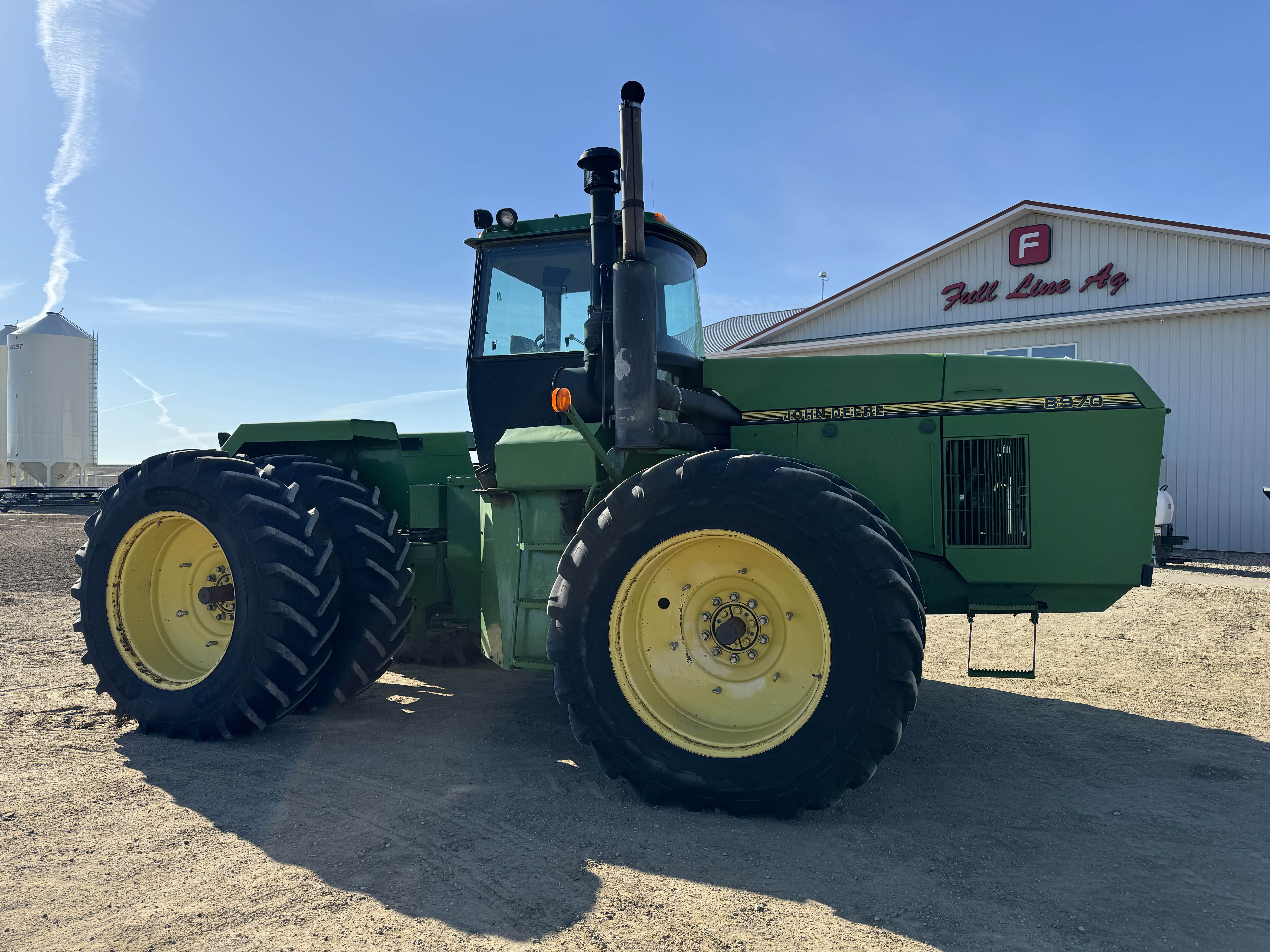 1993 John Deere 8970 Tractor 4WD