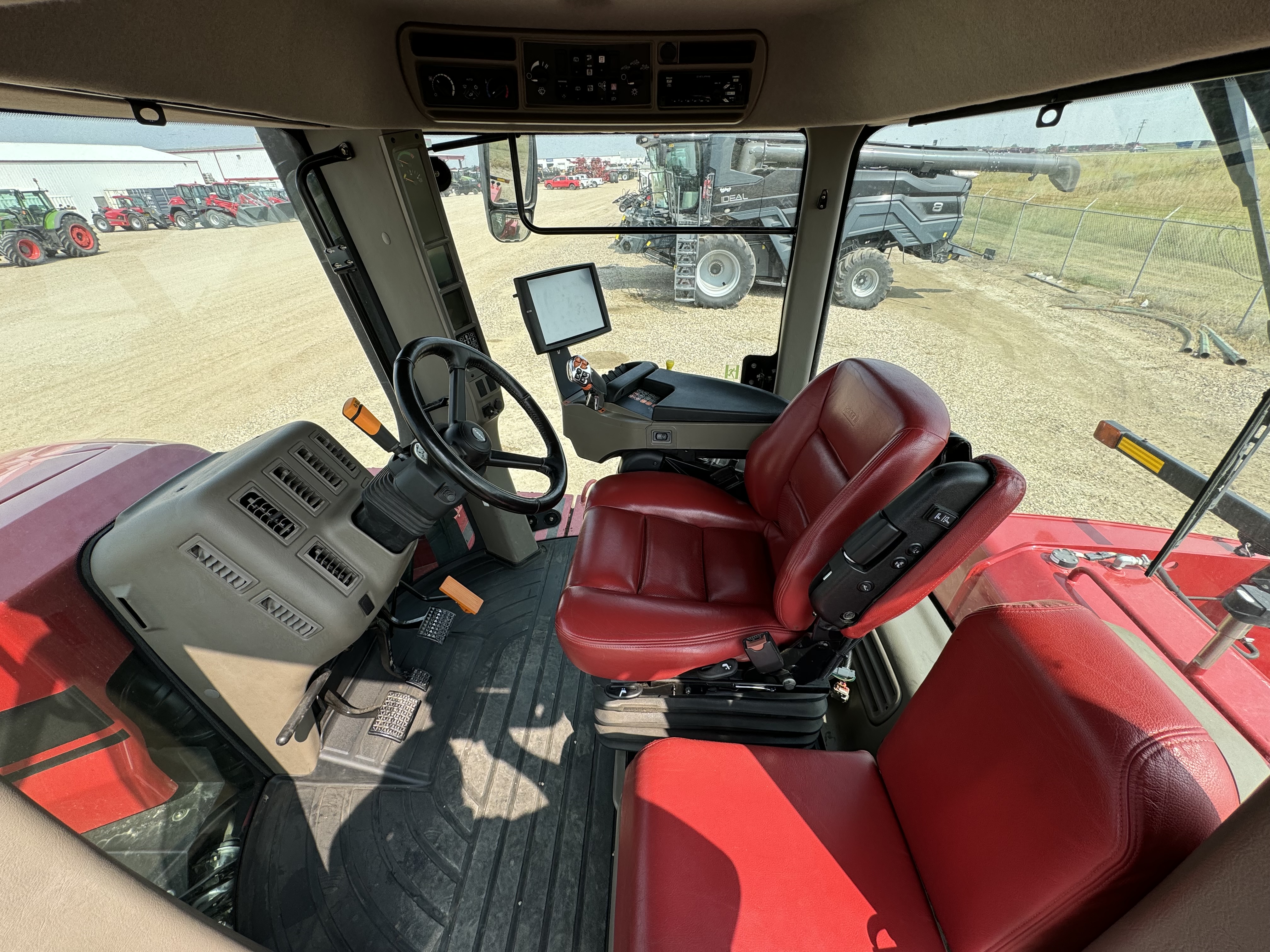 2017 Case IH Steiger 620 AFS Quad Tractor 4WD