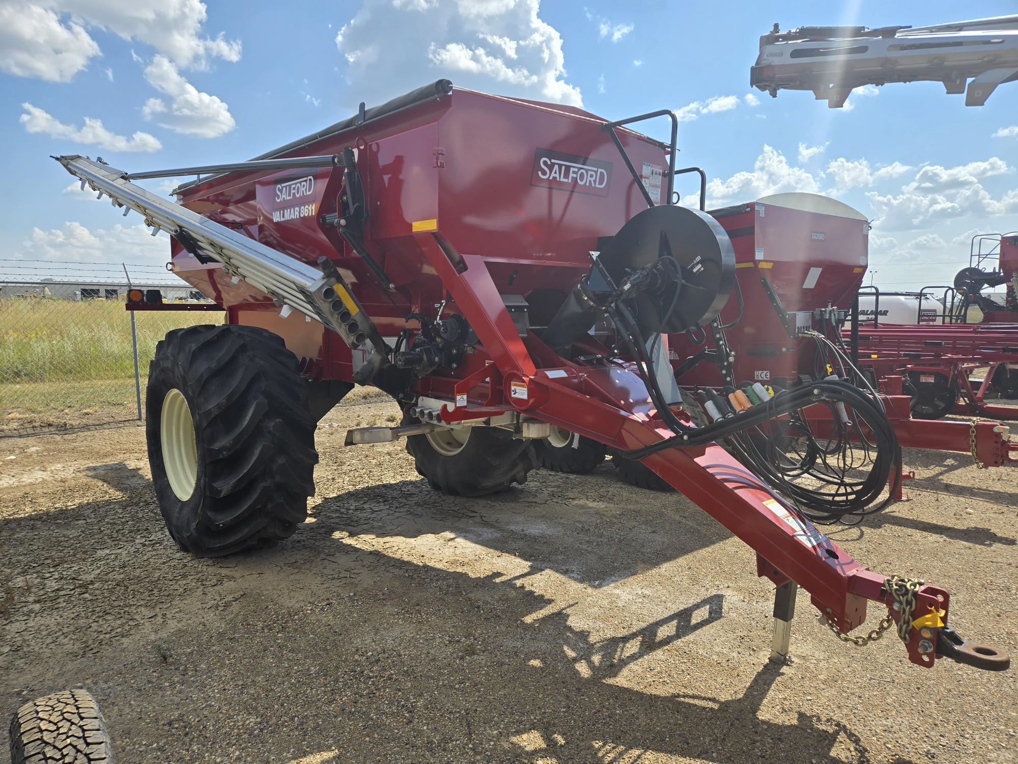 2022 Salford Valmar 8611 Fertilizer Spreader